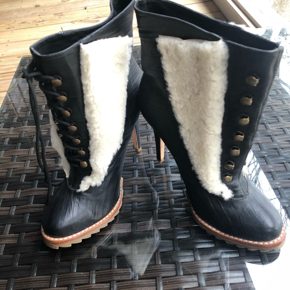 Plomo booties with faux fur - new
